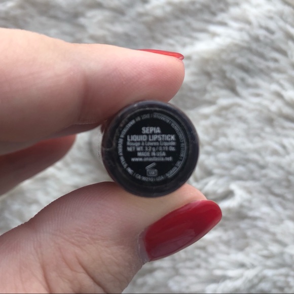 Sepia Liquid Lipstick - Picture 2 of 3